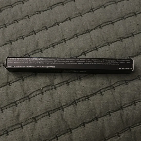 Younique Moonstruck Precision Liquid Eyeliner - Perfect - Picture 3 of 5